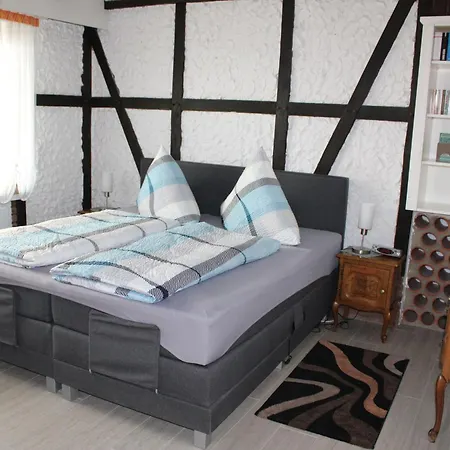 Appartement Ferienwohnung-nuerburgblick